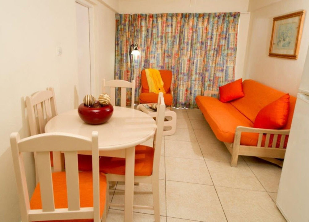Melrose Beach Apartments Inc Bridgetown Luaran gambar